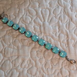 Elegant Blue Crystal Bracelet